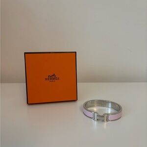 Hermès - Authentic - Enamel Clic H Bracelet - Rose Dragée & Silver - PM size